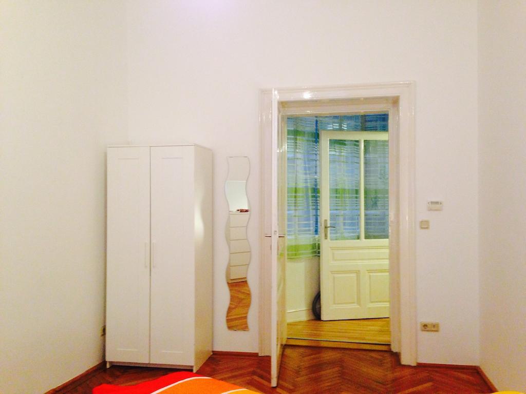 Apartment Opera 1 Vienna Exterior photo
